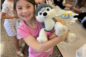girl w puppy